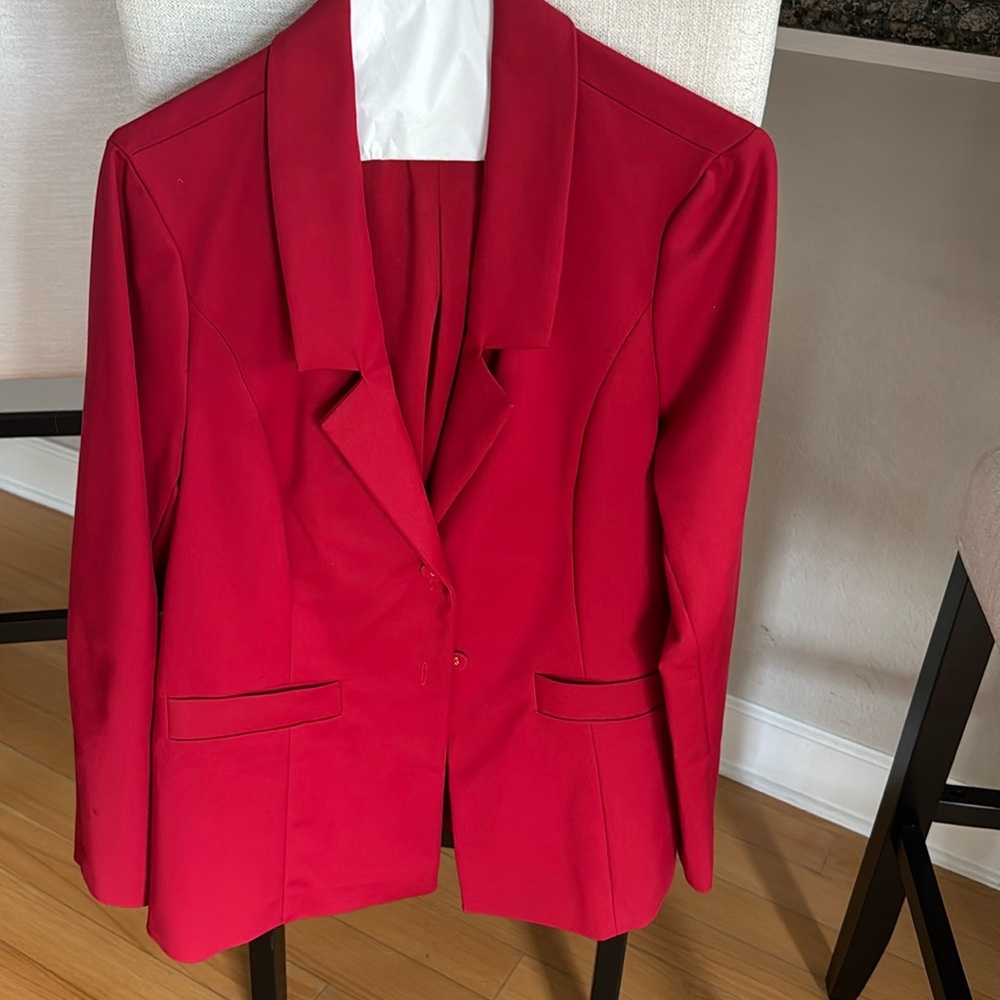 Show me your MuMu red jacket NWT size medium, lined